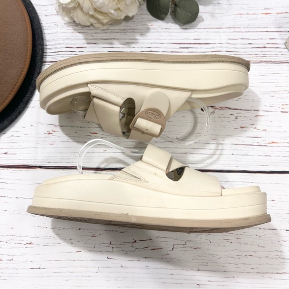 Chaco Women's Townes Midform Leather chunky Slides - Picture 5 of 9